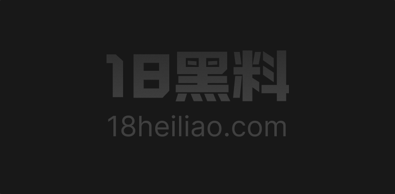 半夜钻进老妈被窝隔着内裤猛插 极致反差母子乱伦回馈母爱完整视频 - 图1